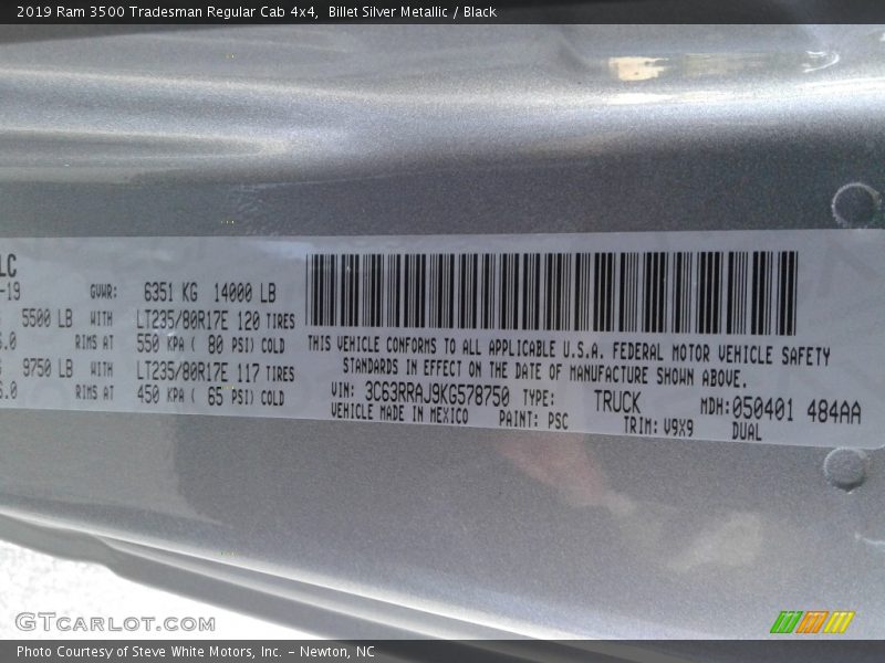 Billet Silver Metallic / Black 2019 Ram 3500 Tradesman Regular Cab 4x4