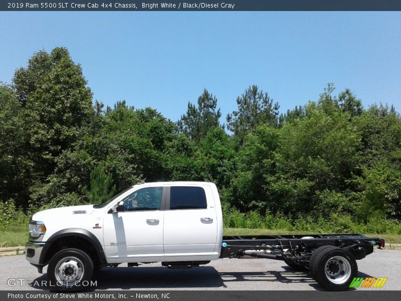 Bright White / Black/Diesel Gray 2019 Ram 5500 SLT Crew Cab 4x4 Chassis