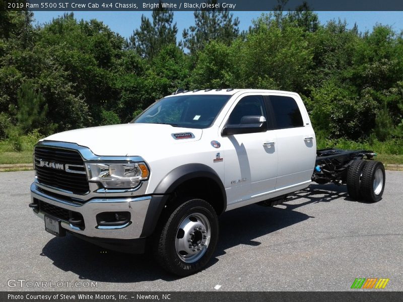 Bright White / Black/Diesel Gray 2019 Ram 5500 SLT Crew Cab 4x4 Chassis