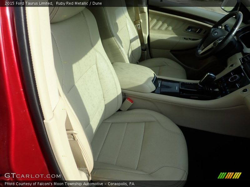 Ruby Red Metallic / Dune 2015 Ford Taurus Limited