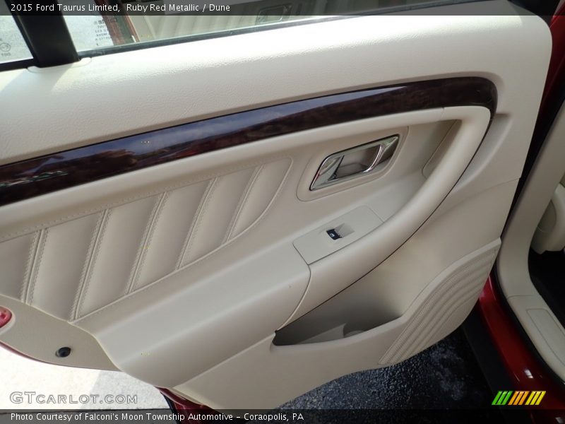 Ruby Red Metallic / Dune 2015 Ford Taurus Limited