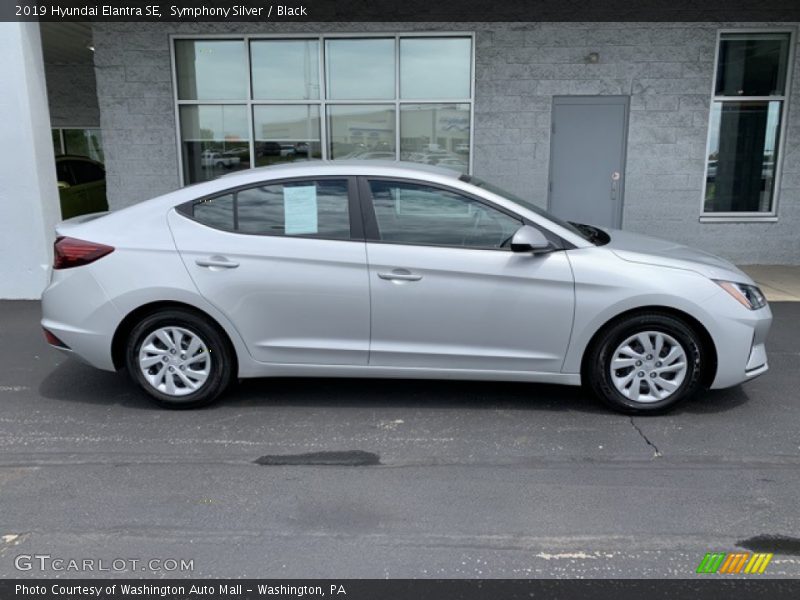 Symphony Silver / Black 2019 Hyundai Elantra SE