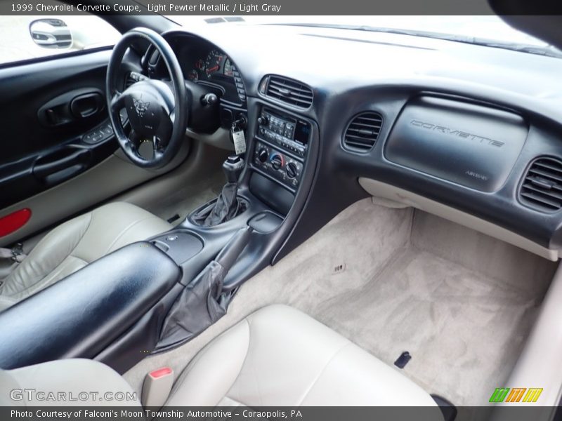 Light Pewter Metallic / Light Gray 1999 Chevrolet Corvette Coupe