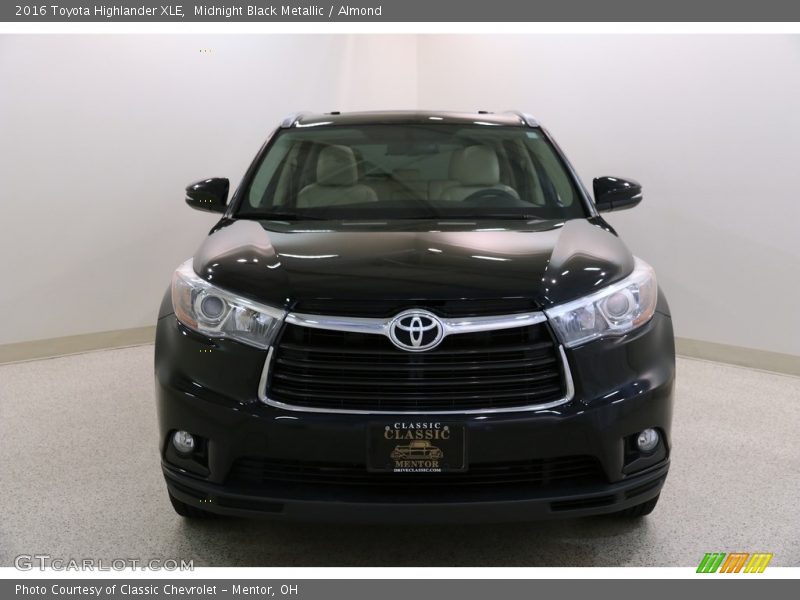 Midnight Black Metallic / Almond 2016 Toyota Highlander XLE