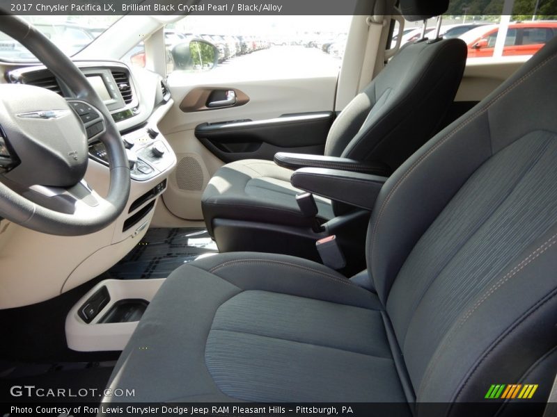 Brilliant Black Crystal Pearl / Black/Alloy 2017 Chrysler Pacifica LX