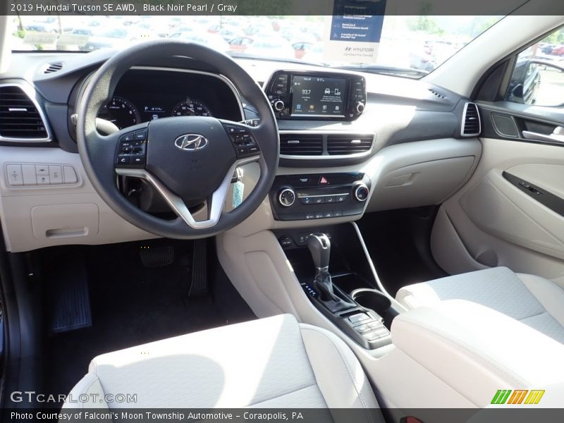 Black Noir Pearl / Gray 2019 Hyundai Tucson SE AWD