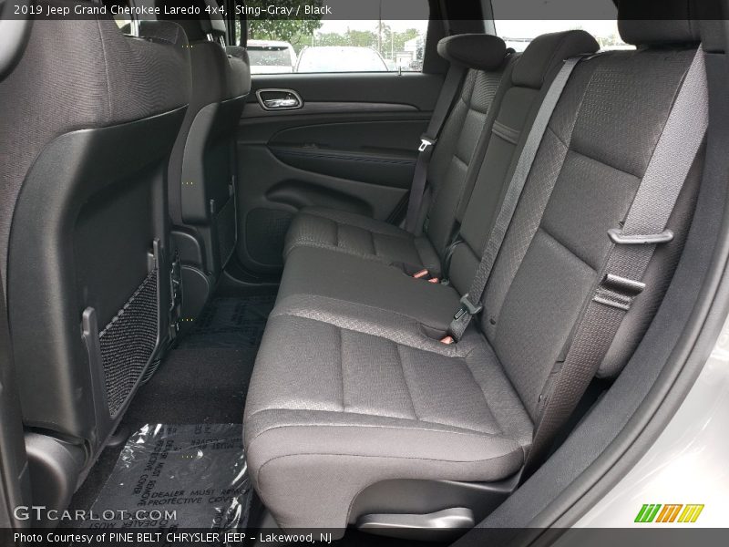 Sting-Gray / Black 2019 Jeep Grand Cherokee Laredo 4x4