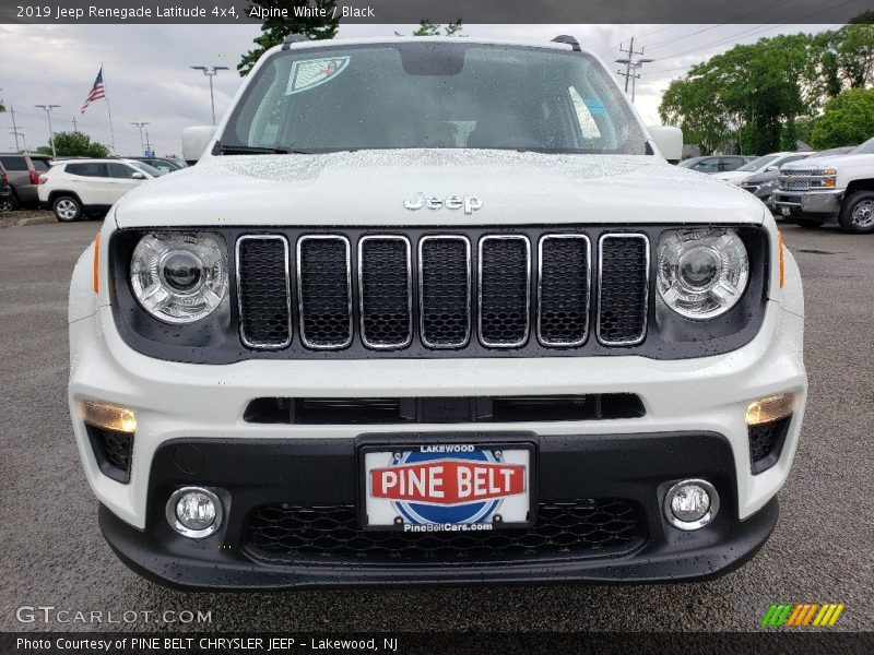 Alpine White / Black 2019 Jeep Renegade Latitude 4x4