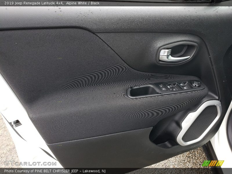 Alpine White / Black 2019 Jeep Renegade Latitude 4x4