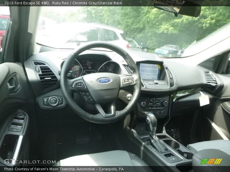 Ruby Red / Chromite Gray/Charcoal Black 2019 Ford Escape SE 4WD