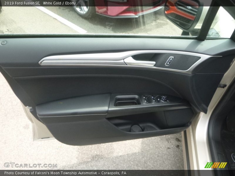 White Gold / Ebony 2019 Ford Fusion SE