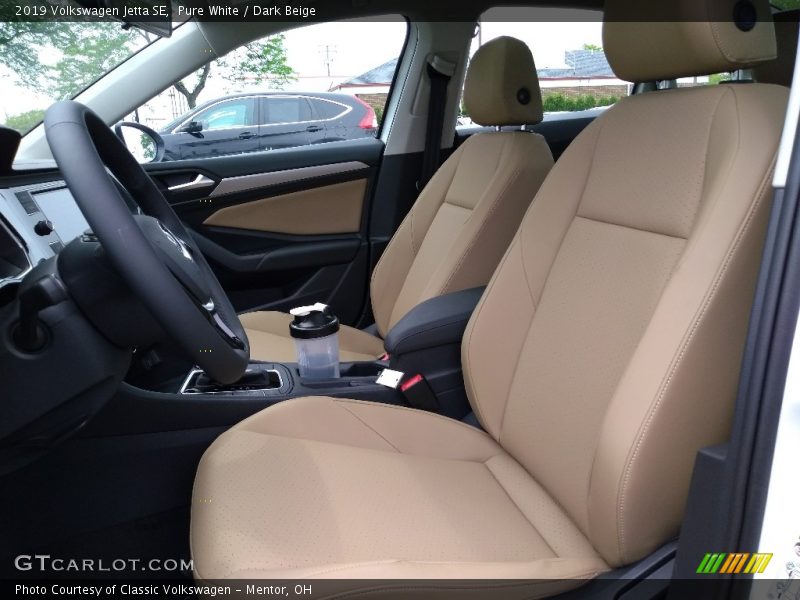 Pure White / Dark Beige 2019 Volkswagen Jetta SE