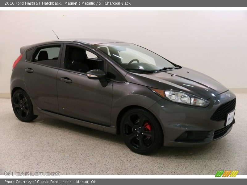 Magnetic Metallic / ST Charcoal Black 2016 Ford Fiesta ST Hatchback