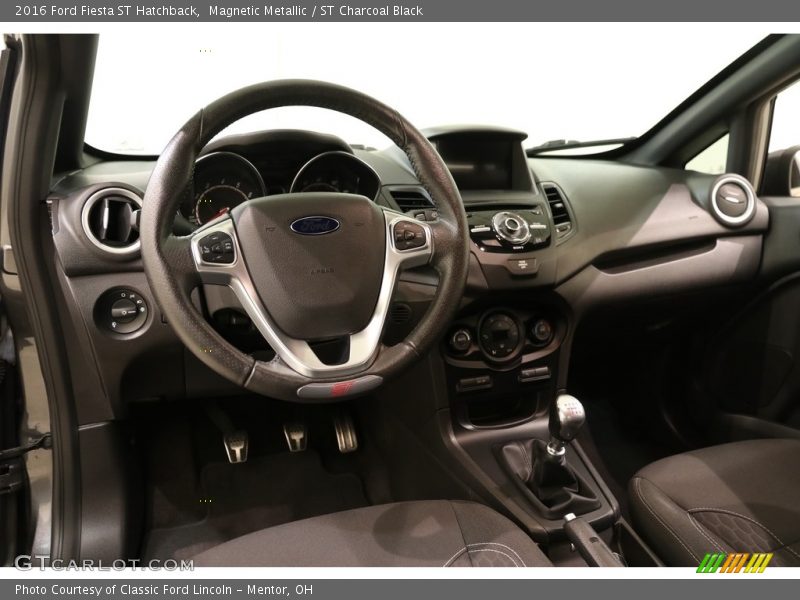 Magnetic Metallic / ST Charcoal Black 2016 Ford Fiesta ST Hatchback