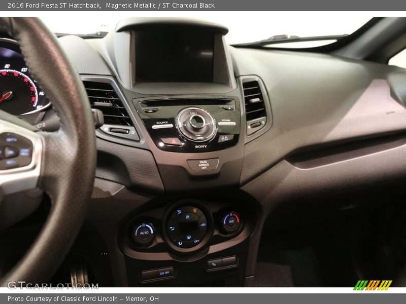 Magnetic Metallic / ST Charcoal Black 2016 Ford Fiesta ST Hatchback