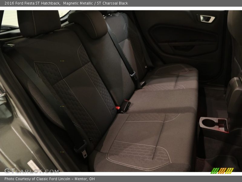 Magnetic Metallic / ST Charcoal Black 2016 Ford Fiesta ST Hatchback