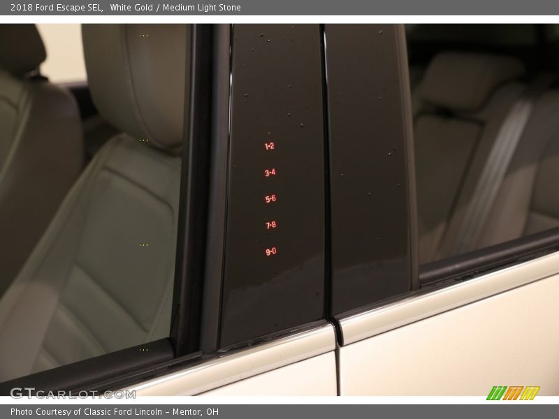White Gold / Medium Light Stone 2018 Ford Escape SEL