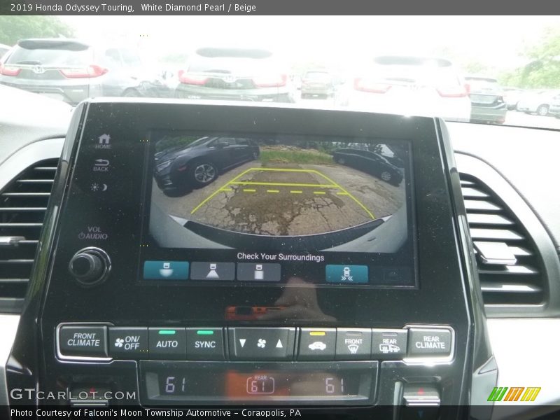 White Diamond Pearl / Beige 2019 Honda Odyssey Touring