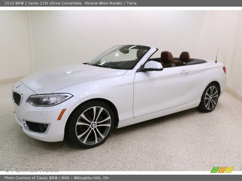 Mineral White Metallic / Terra 2016 BMW 2 Series 228i xDrive Convertible