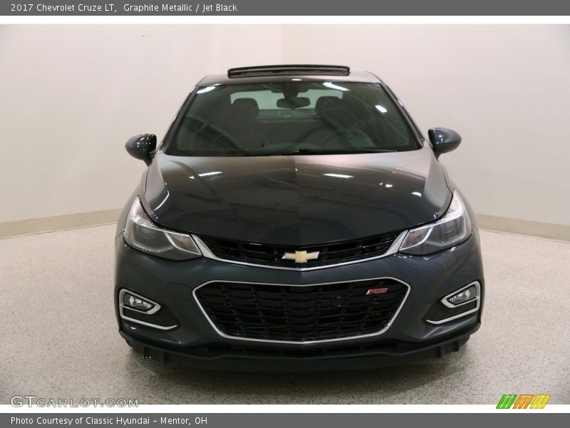 Graphite Metallic / Jet Black 2017 Chevrolet Cruze LT
