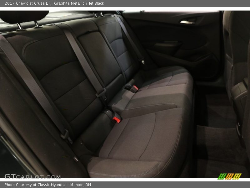 Graphite Metallic / Jet Black 2017 Chevrolet Cruze LT