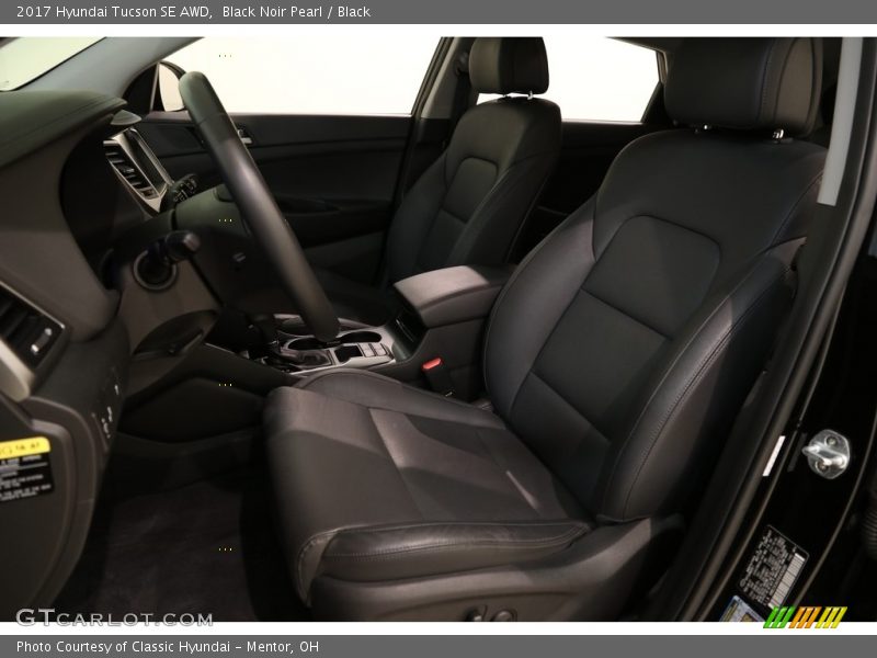 Black Noir Pearl / Black 2017 Hyundai Tucson SE AWD