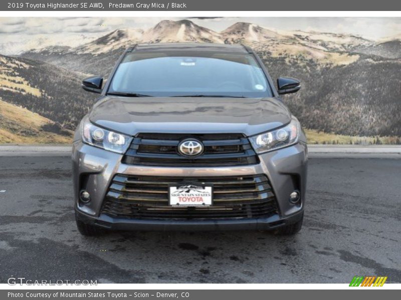 Predawn Gray Mica / Black 2019 Toyota Highlander SE AWD