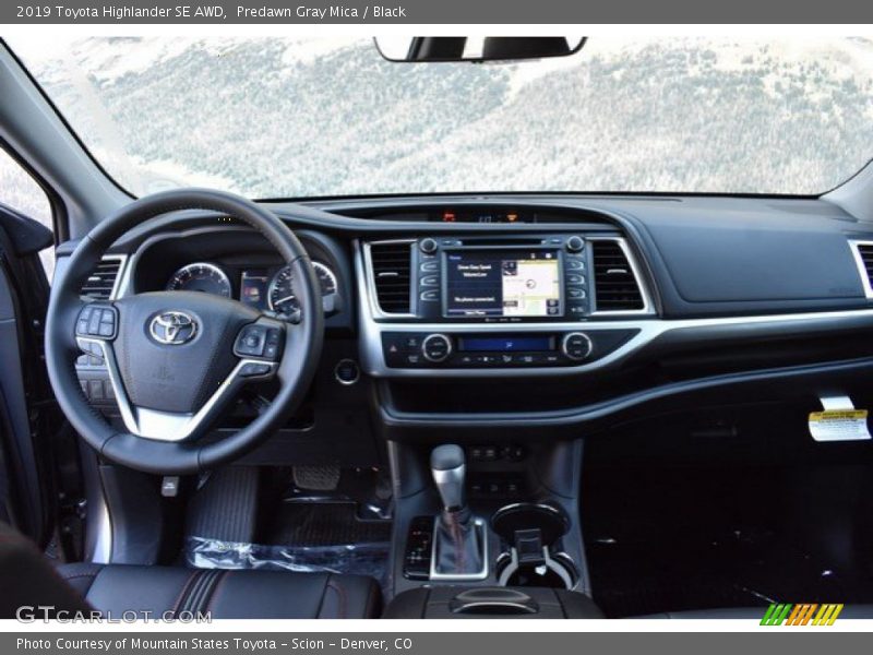Predawn Gray Mica / Black 2019 Toyota Highlander SE AWD