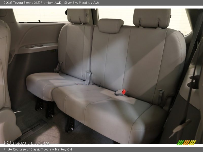 Silver Sky Metallic / Ash 2016 Toyota Sienna XLE Premium AWD