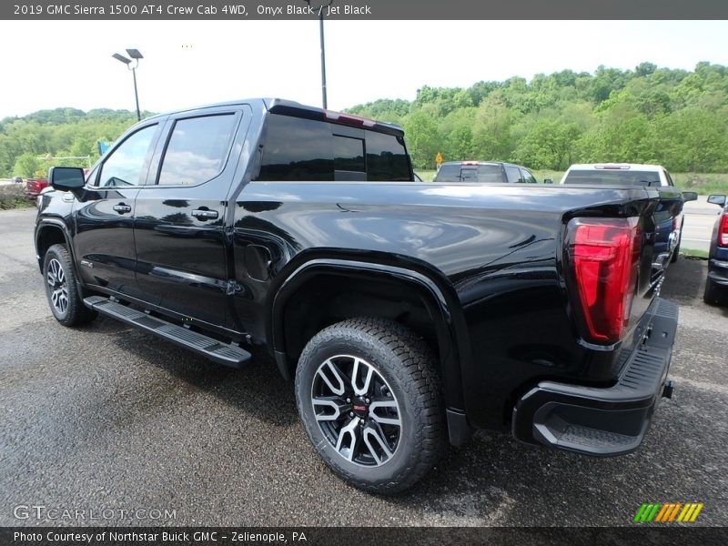 Onyx Black / Jet Black 2019 GMC Sierra 1500 AT4 Crew Cab 4WD