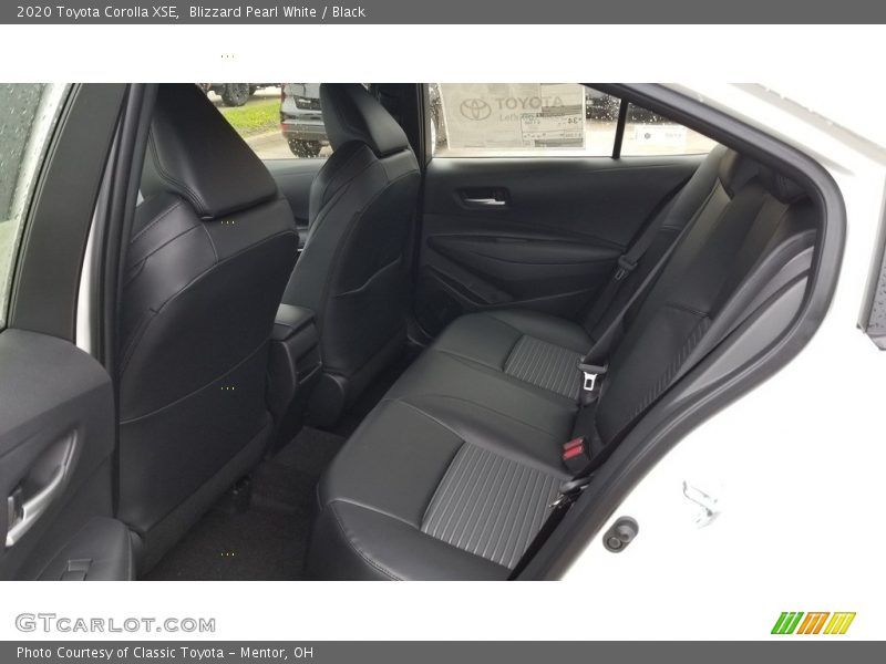 Blizzard Pearl White / Black 2020 Toyota Corolla XSE