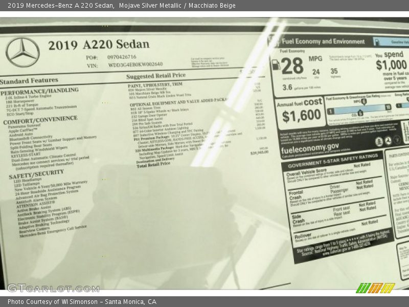 Mojave Silver Metallic / Macchiato Beige 2019 Mercedes-Benz A 220 Sedan