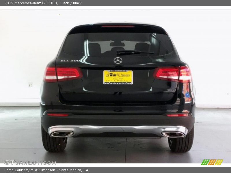 Black / Black 2019 Mercedes-Benz GLC 300