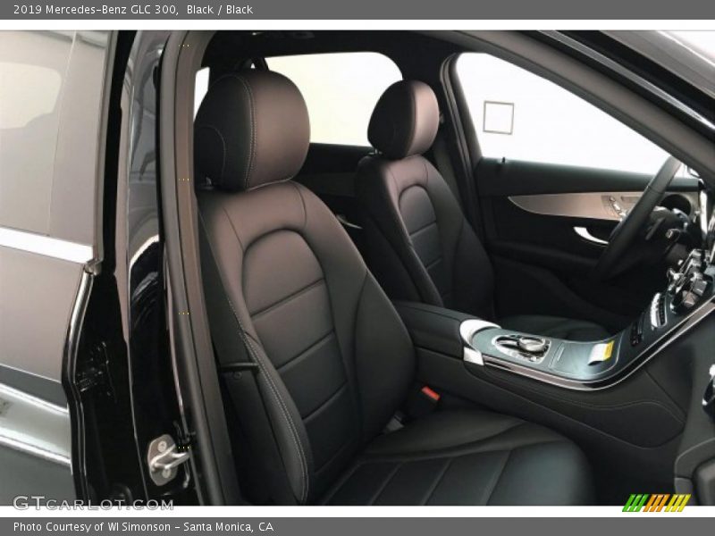 Black / Black 2019 Mercedes-Benz GLC 300