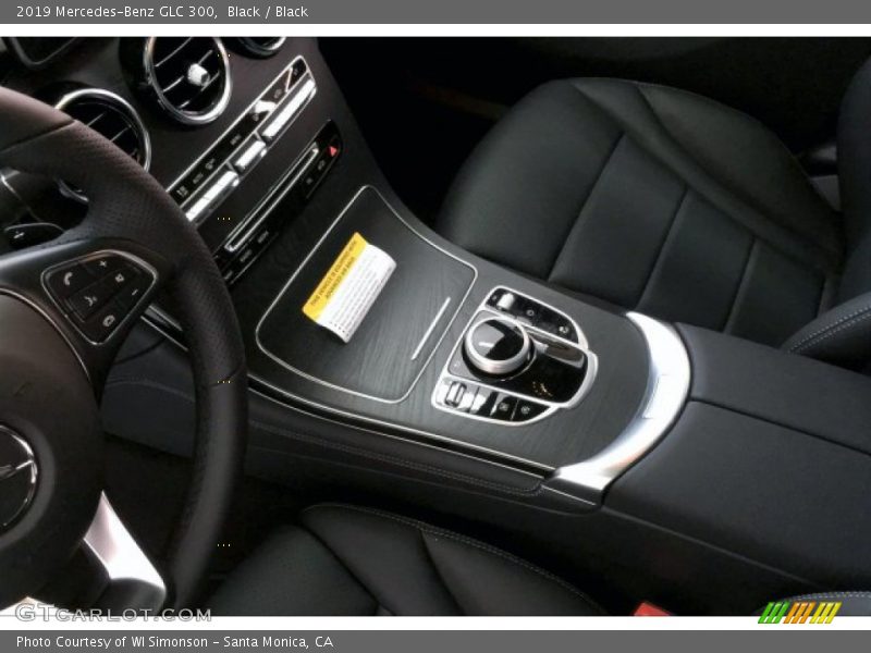 Black / Black 2019 Mercedes-Benz GLC 300