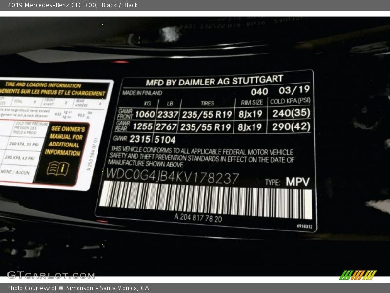 Black / Black 2019 Mercedes-Benz GLC 300