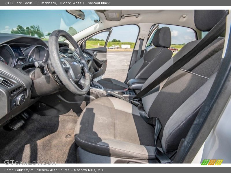 Oxford White / Charcoal Black 2013 Ford Focus SE Hatchback
