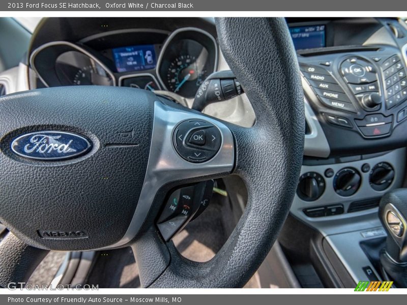 Oxford White / Charcoal Black 2013 Ford Focus SE Hatchback