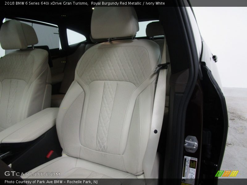 Royal Burgundy Red Metallic / Ivory White 2018 BMW 6 Series 640i xDrive Gran Turismo