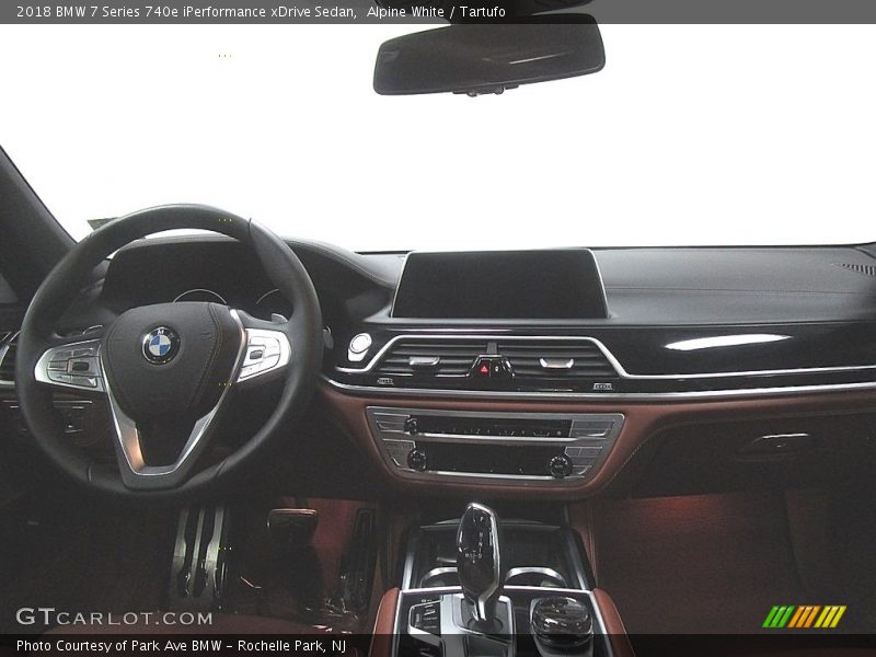 Alpine White / Tartufo 2018 BMW 7 Series 740e iPerformance xDrive Sedan