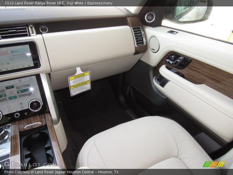 Fuji White / Espresso/Ivory 2019 Land Rover Range Rover HSE