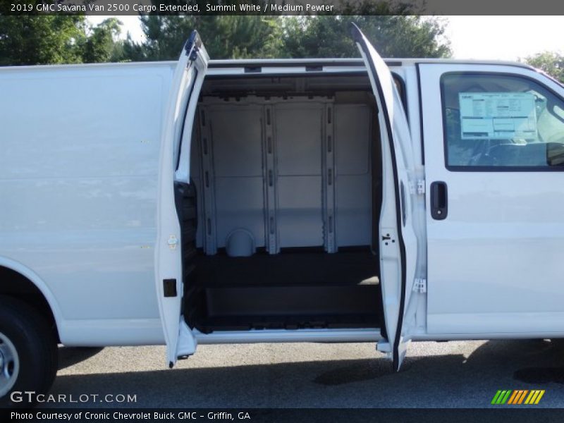 Summit White / Medium Pewter 2019 GMC Savana Van 2500 Cargo Extended