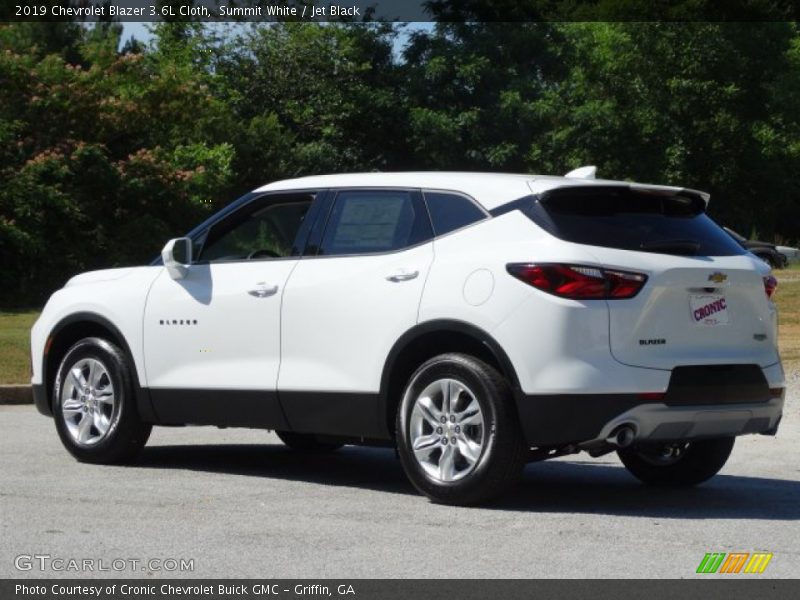 Summit White / Jet Black 2019 Chevrolet Blazer 3.6L Cloth