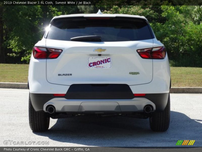 Summit White / Jet Black 2019 Chevrolet Blazer 3.6L Cloth