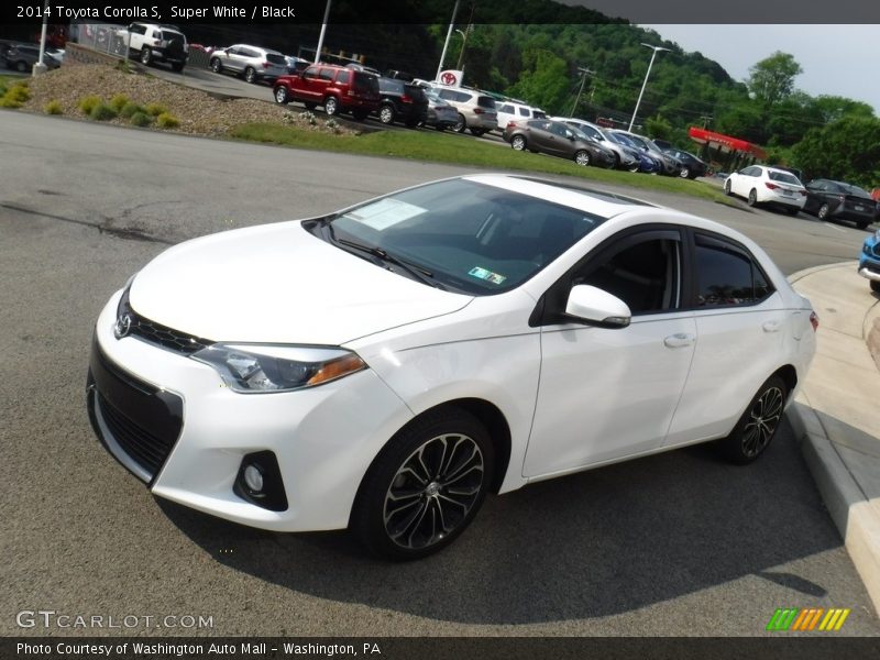 Super White / Black 2014 Toyota Corolla S