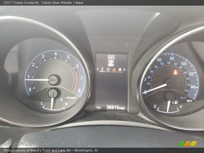 Classic Silver Metallic / Black 2017 Toyota Corolla iM