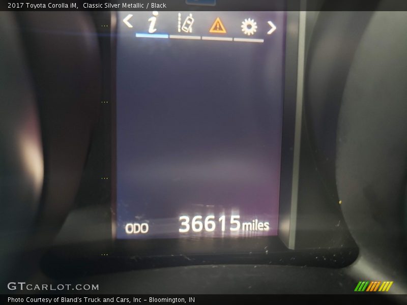 Classic Silver Metallic / Black 2017 Toyota Corolla iM