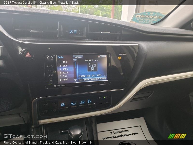 Classic Silver Metallic / Black 2017 Toyota Corolla iM