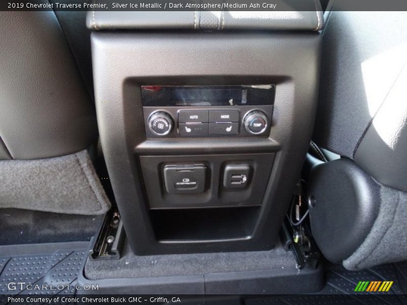 Silver Ice Metallic / Dark Atmosphere/Medium Ash Gray 2019 Chevrolet Traverse Premier