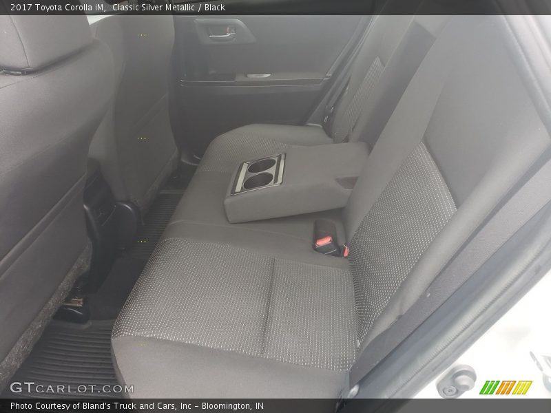 Classic Silver Metallic / Black 2017 Toyota Corolla iM